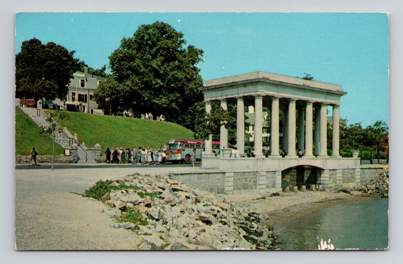 Postcard Portico Plymouth Rock Massachusetts MA, Vintage Chrome J13