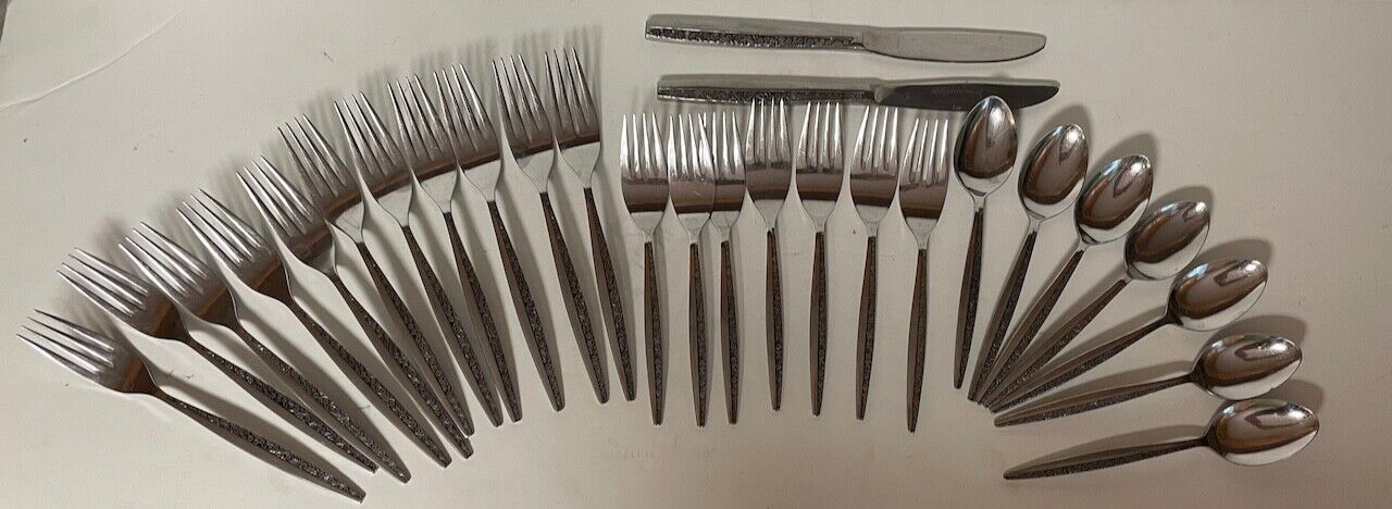 COVENTRY JH STAINLESS FLATWARE BOUQUET PATTERN 28 PIECES