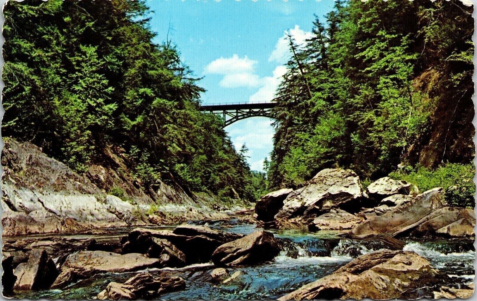 Quechee Gorge Ottauquechee River Hwy Bridge Postcard PM Cancel WOB Note VTG 10c