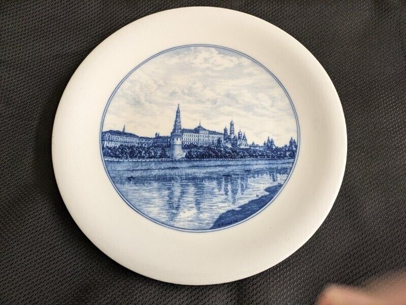 Vtg. Meissen? large scenic plate; blue/white porcelain. 12