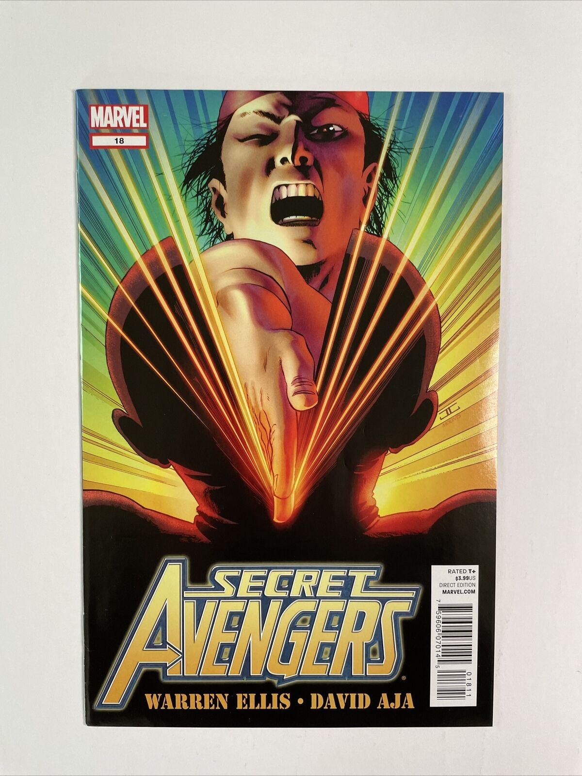 Secret Avengers #18 (2011) 9.4 NM Marvel High Grade Comic Book