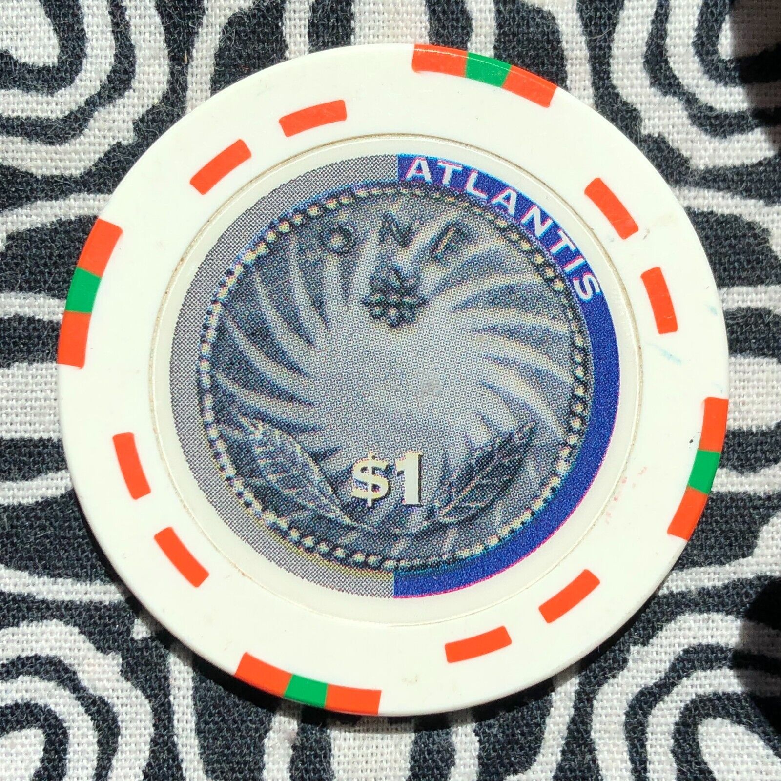 Atlantis $1 Paradise Island, Bahamas Gaming Poker Casino Chip Q19