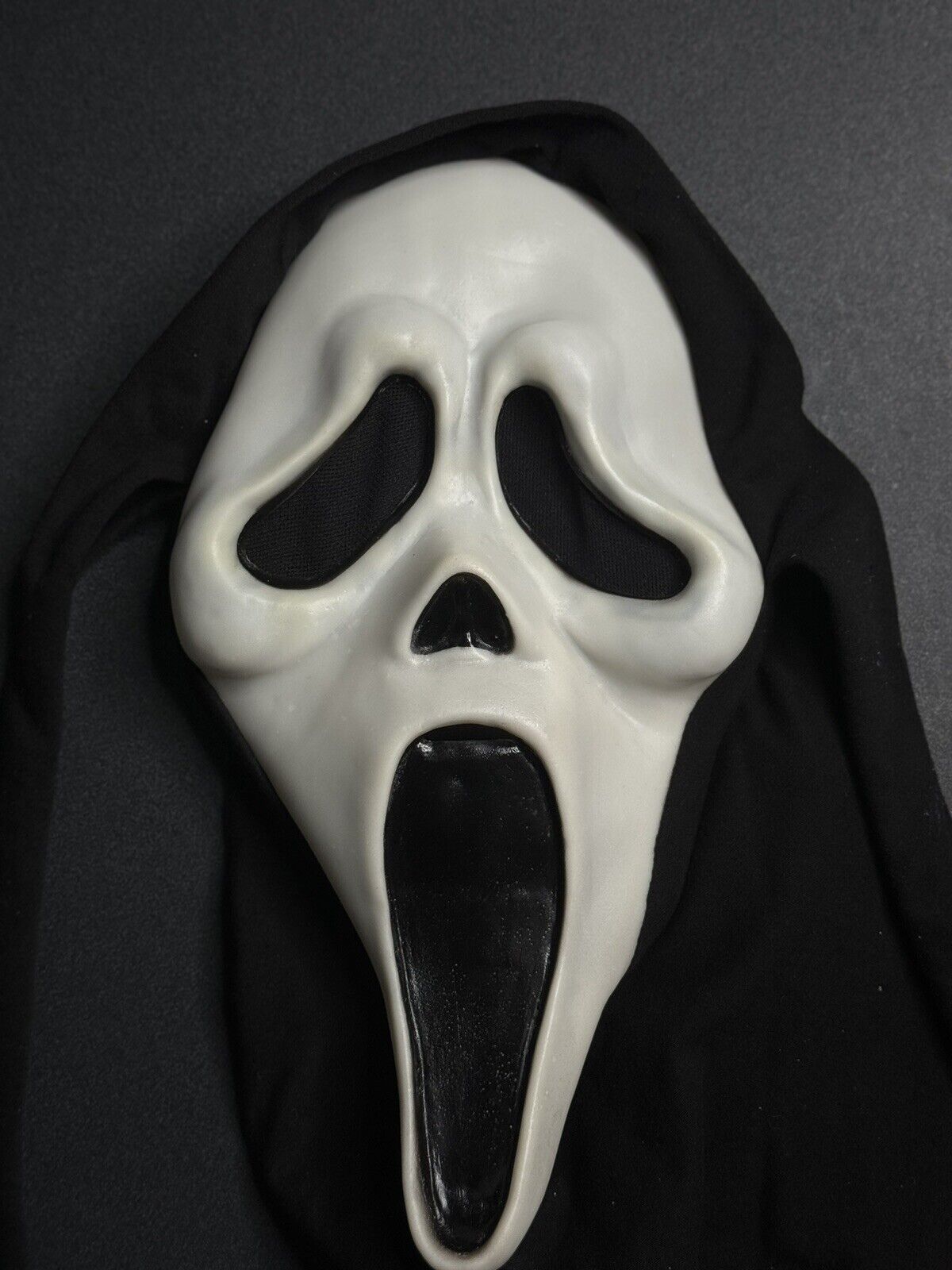 Scream mask Fantastic Faces Gen 2 Ghostface Glows Fun World Div Grail Not myers