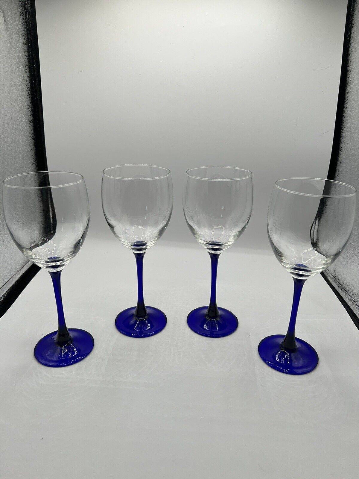 Vintage Set Of 4 Luminarc Cobalt Blue Stemware Wine Glasses 12oz