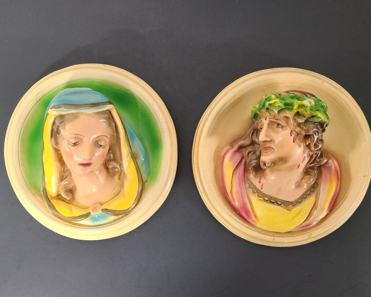 2 Vtg Chalkware Plaster Religious Wall Plaques Virgin Mary Jesus Round Paint 3D