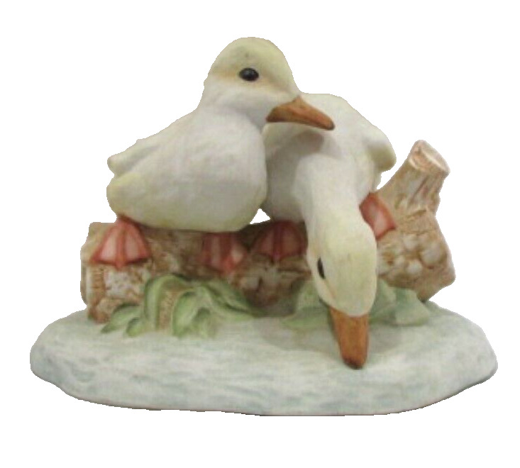 Homco Masterpiece Porcelain Hand-Painted Ducklings Figurine 6\