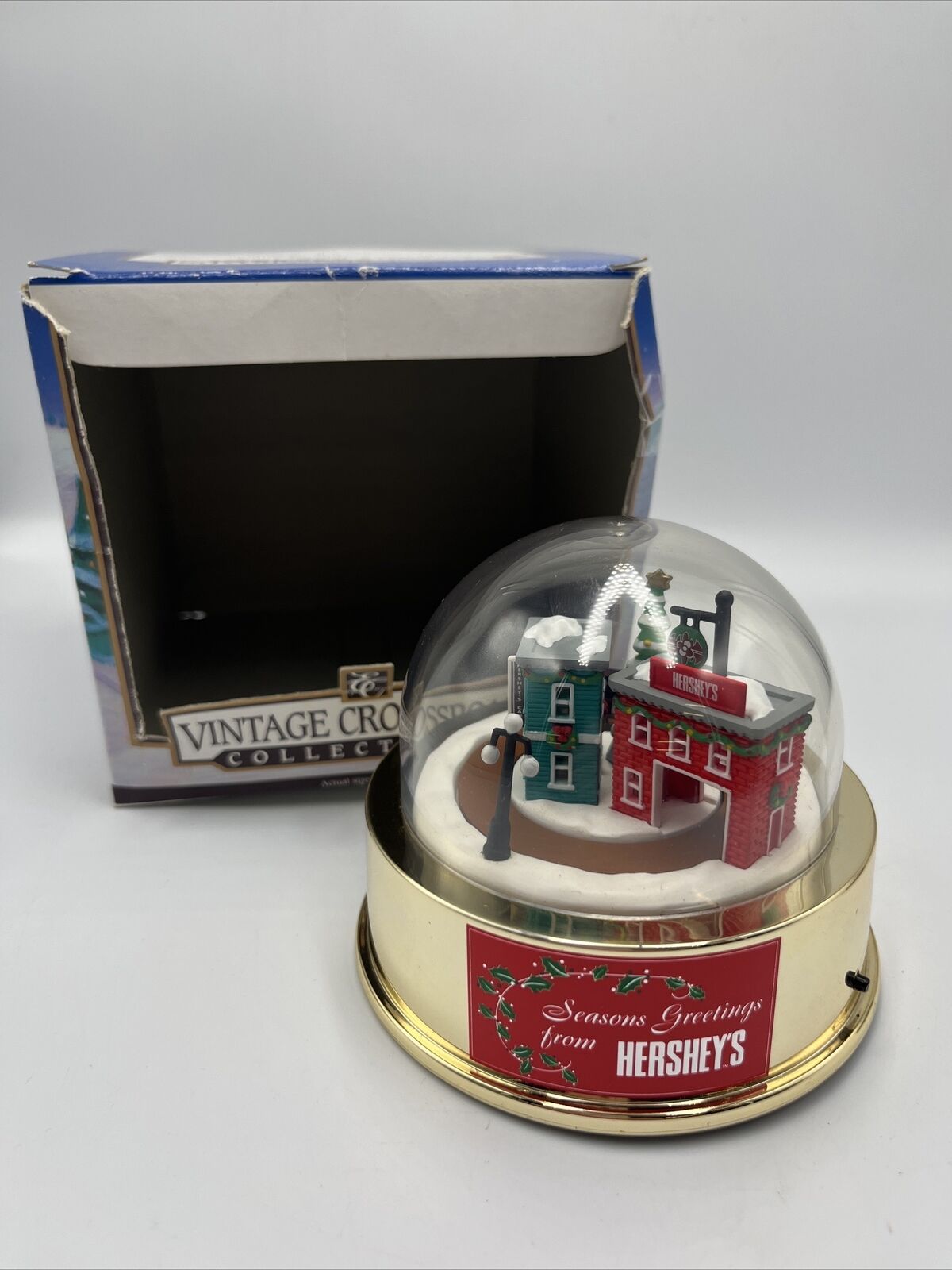 1996 Hershey\'s Holiday Village - Vintage Crossroads Collectibles - WORKING