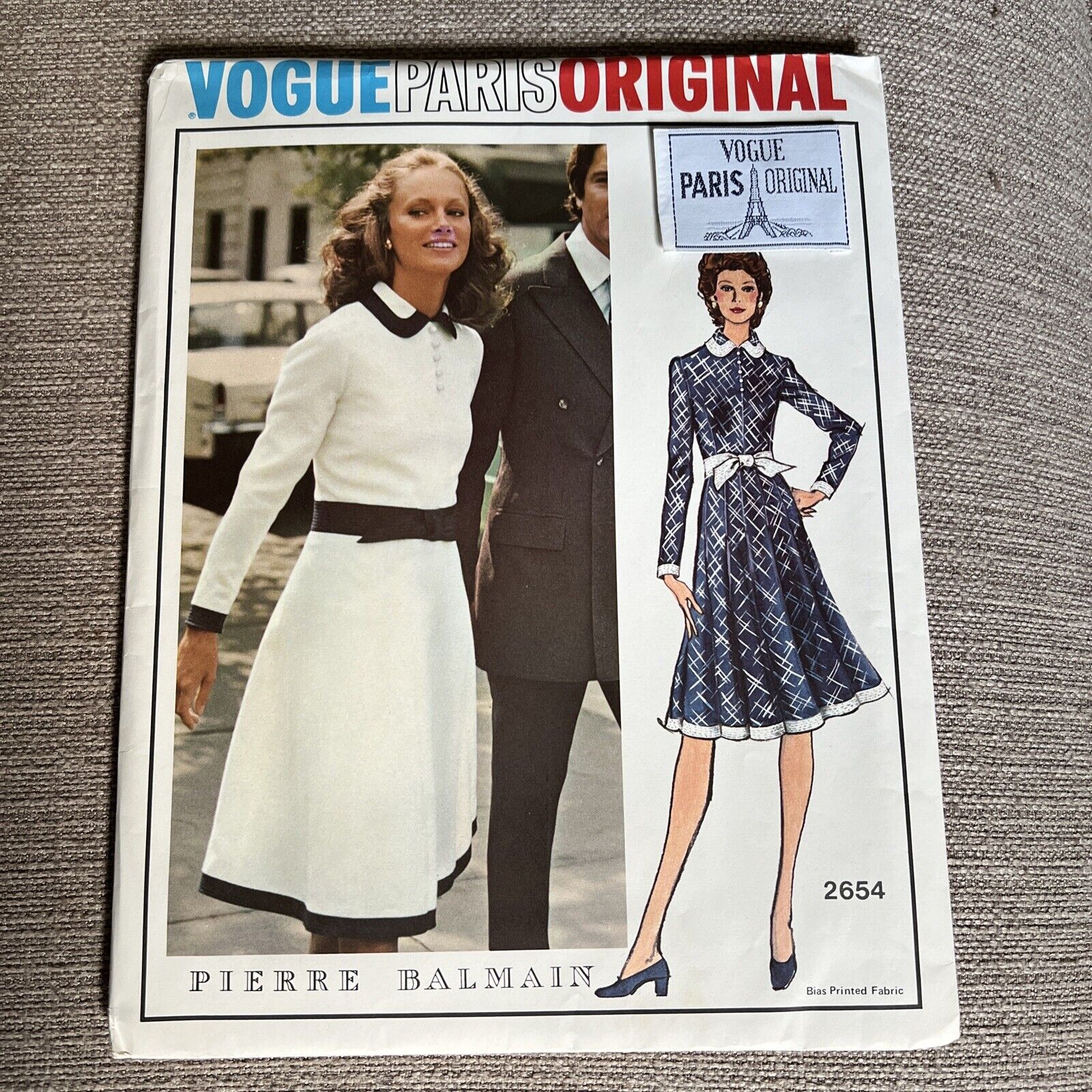 60s Vintage Sewing Pattern VOGUE PARIS ORIGINAL Pierre Balmain Dress 2654 Sz 14