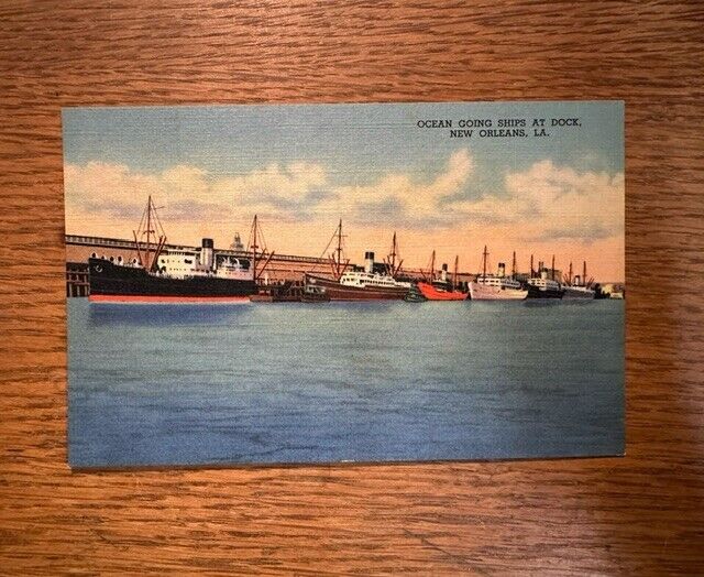 Vintage 1930s Postcard- \