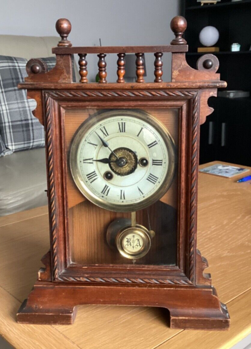Antique Edwardian buglar wooden mantal Alarm clock 1910.