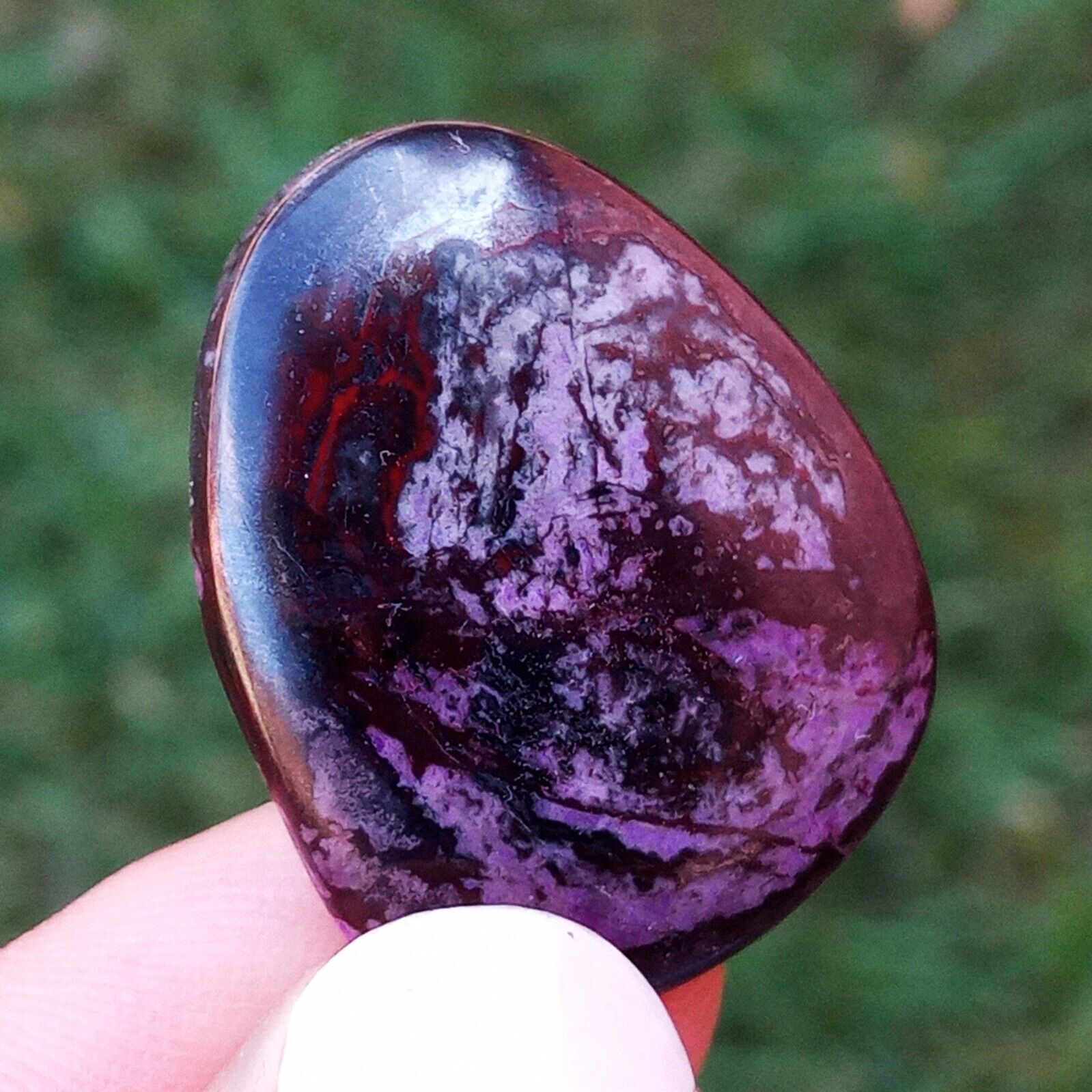 Sugilite Cabochon - Wessels Mine, South Africa 5g