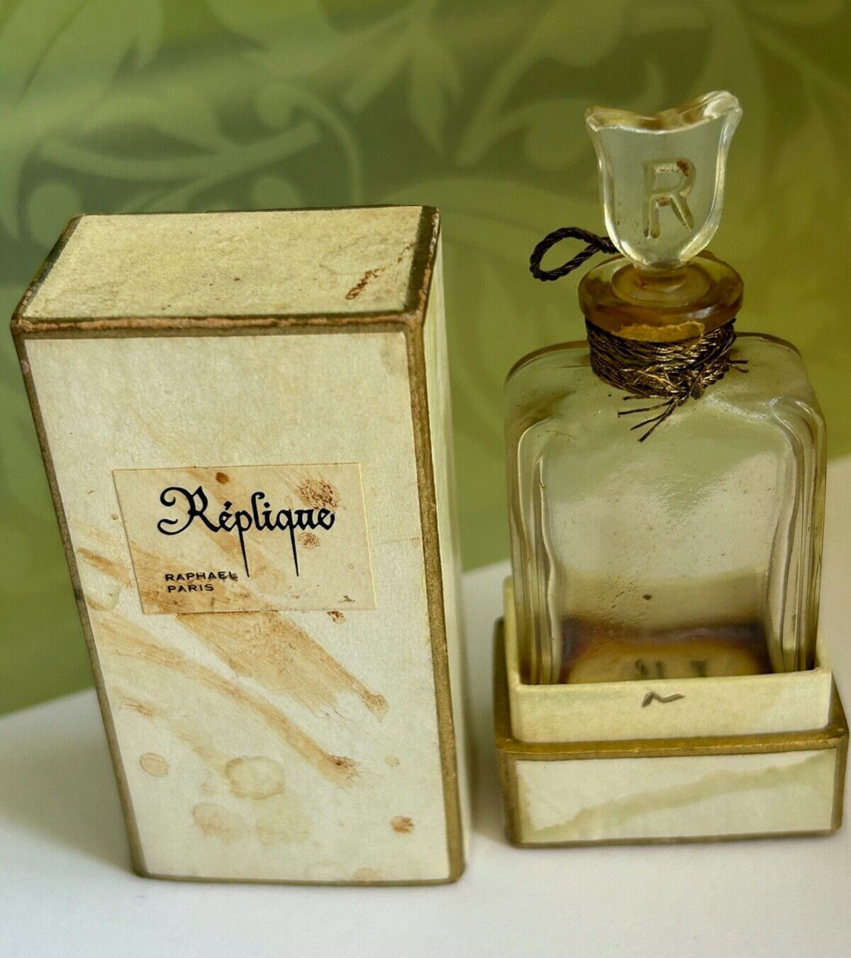 vtg Replique Raphael Paris Eau De Parfum antique .5 oz glass perfume bottle box