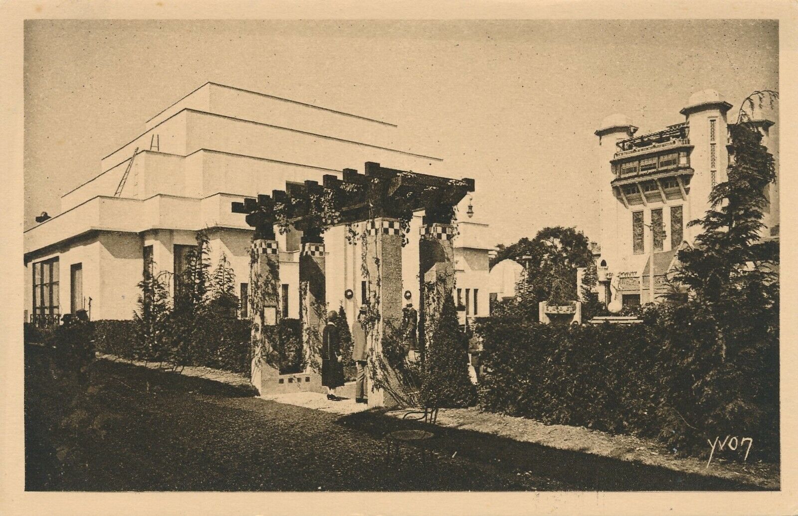 1925 Paris Exposition des Arts Decoratifs Entrée du Jardin La Pergola
