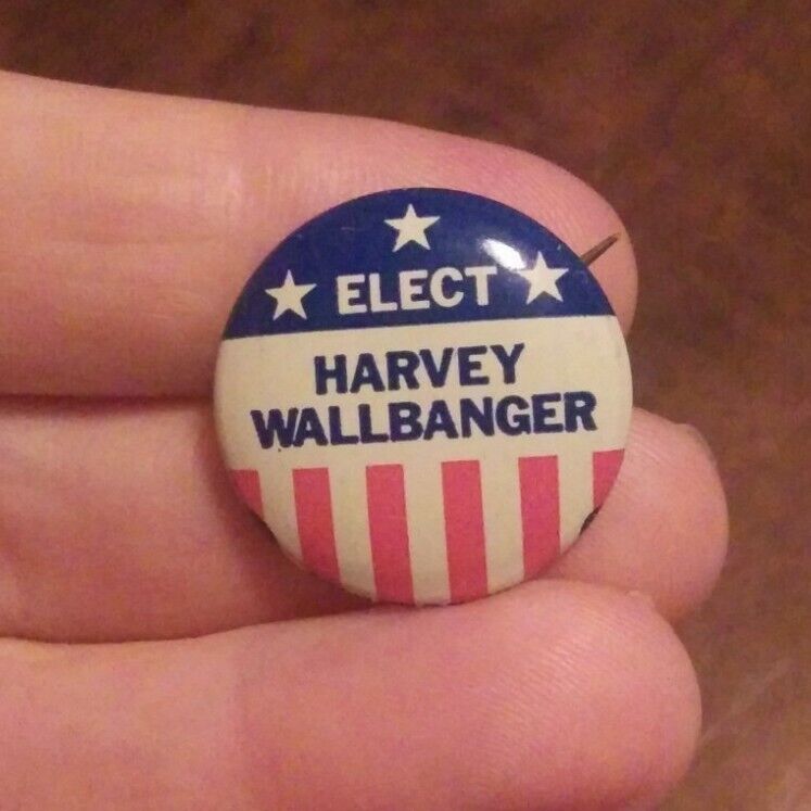 Vintage ELECT HARVEY WALLBANGER pin button pinback Alcohol Advertising  *GG