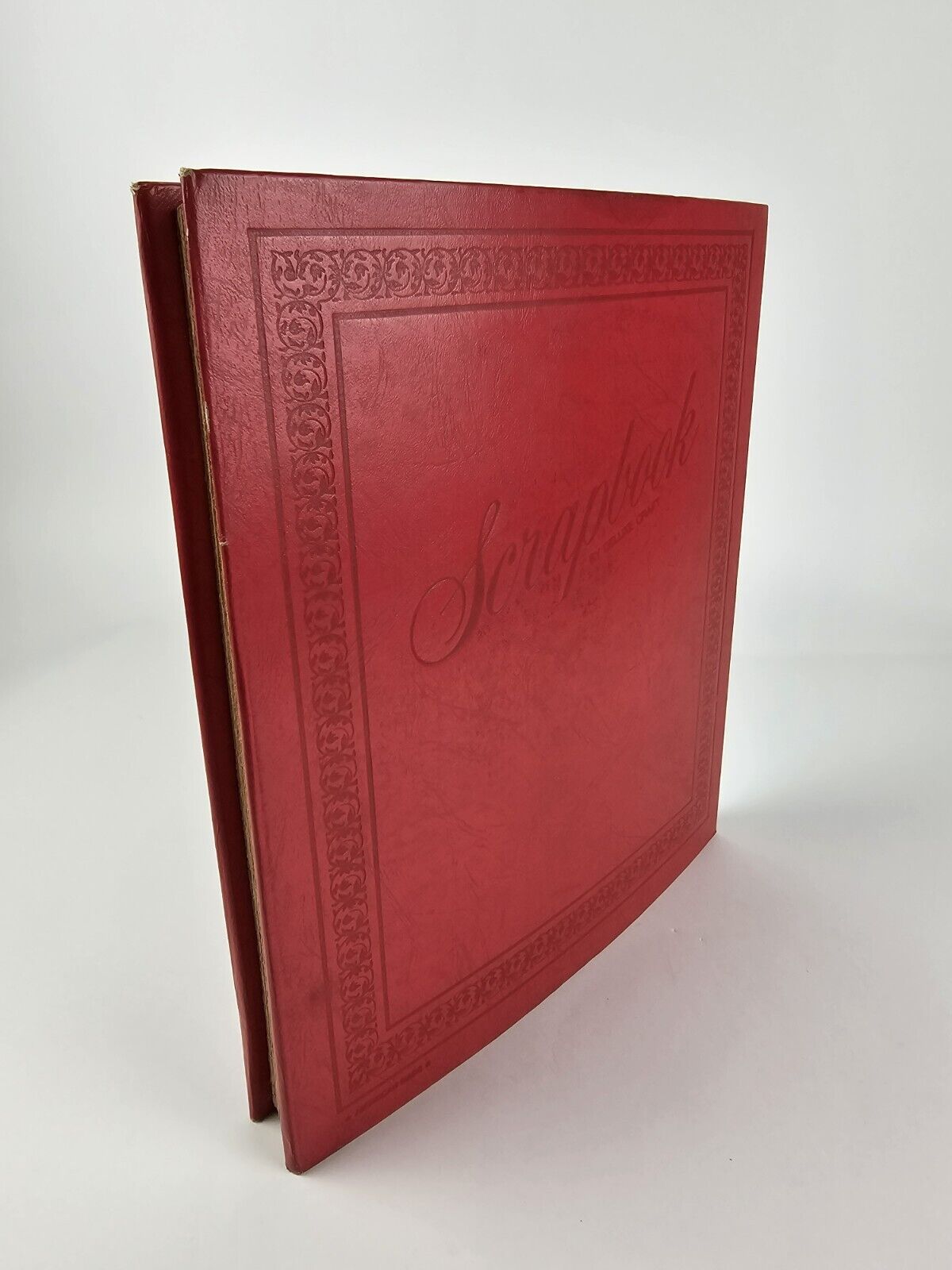Vintage Empty Photograph Album Scrapbook Deluxe Craft Book Red Cover Blank Pages