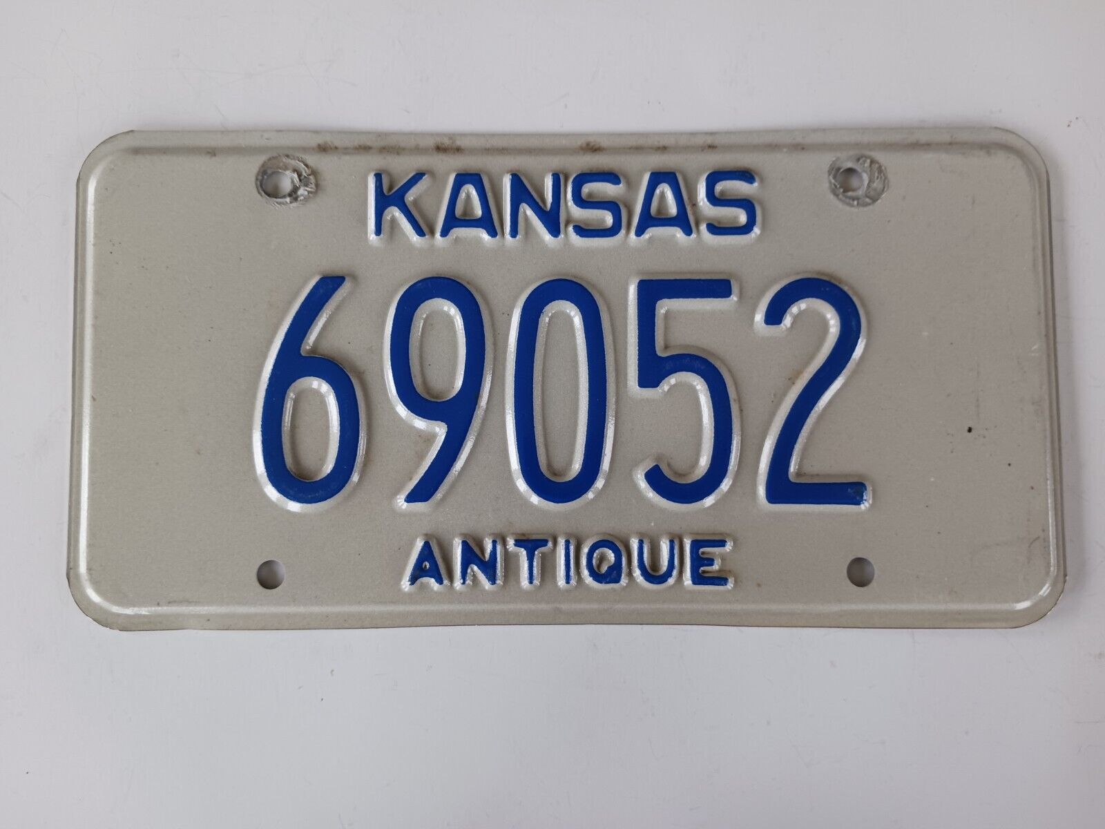 1992 Antique Kansas License Plate 69052 \