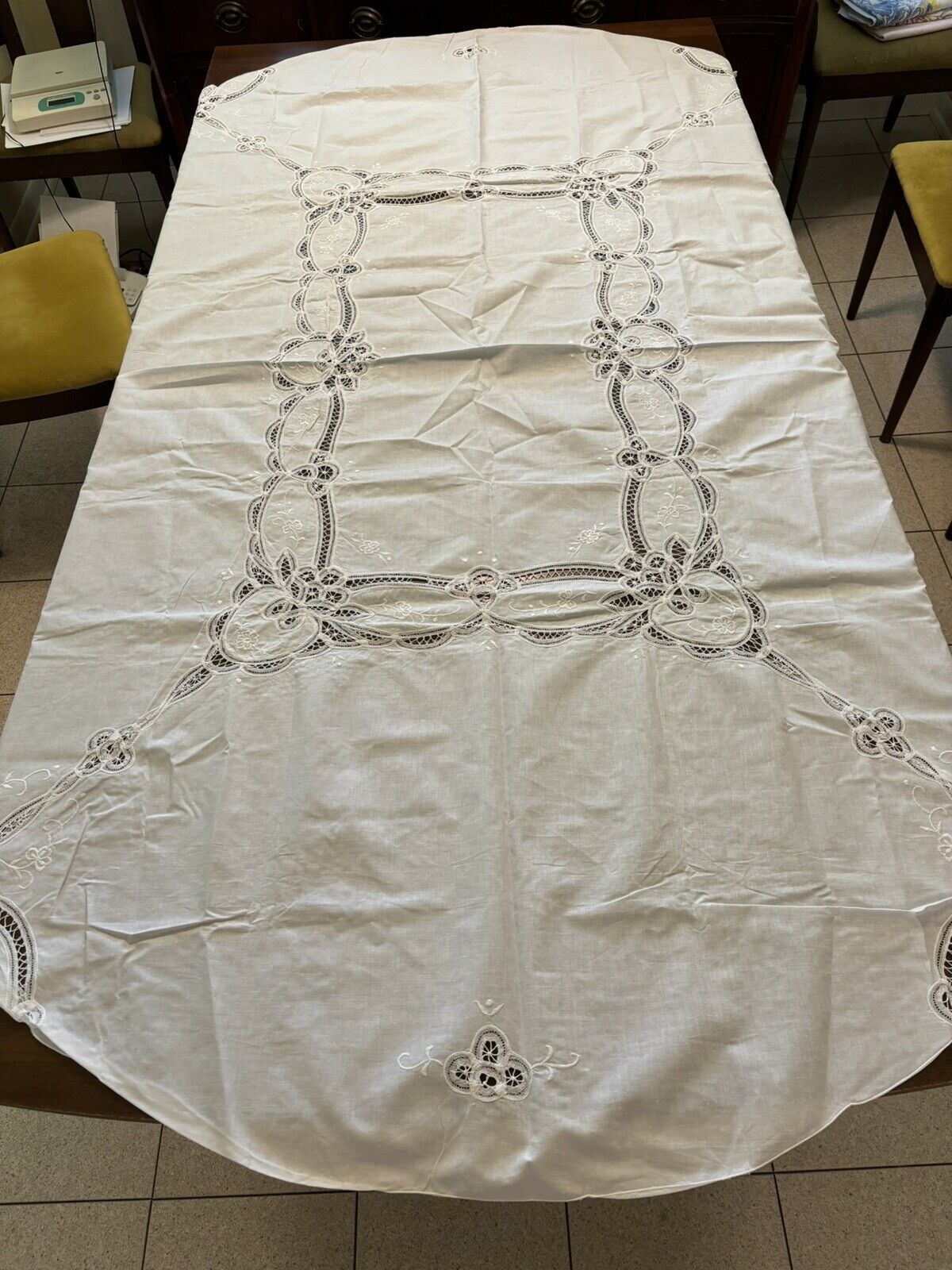 Beautiful VTG Oval White Battenburg Lace Tablecloth 66
