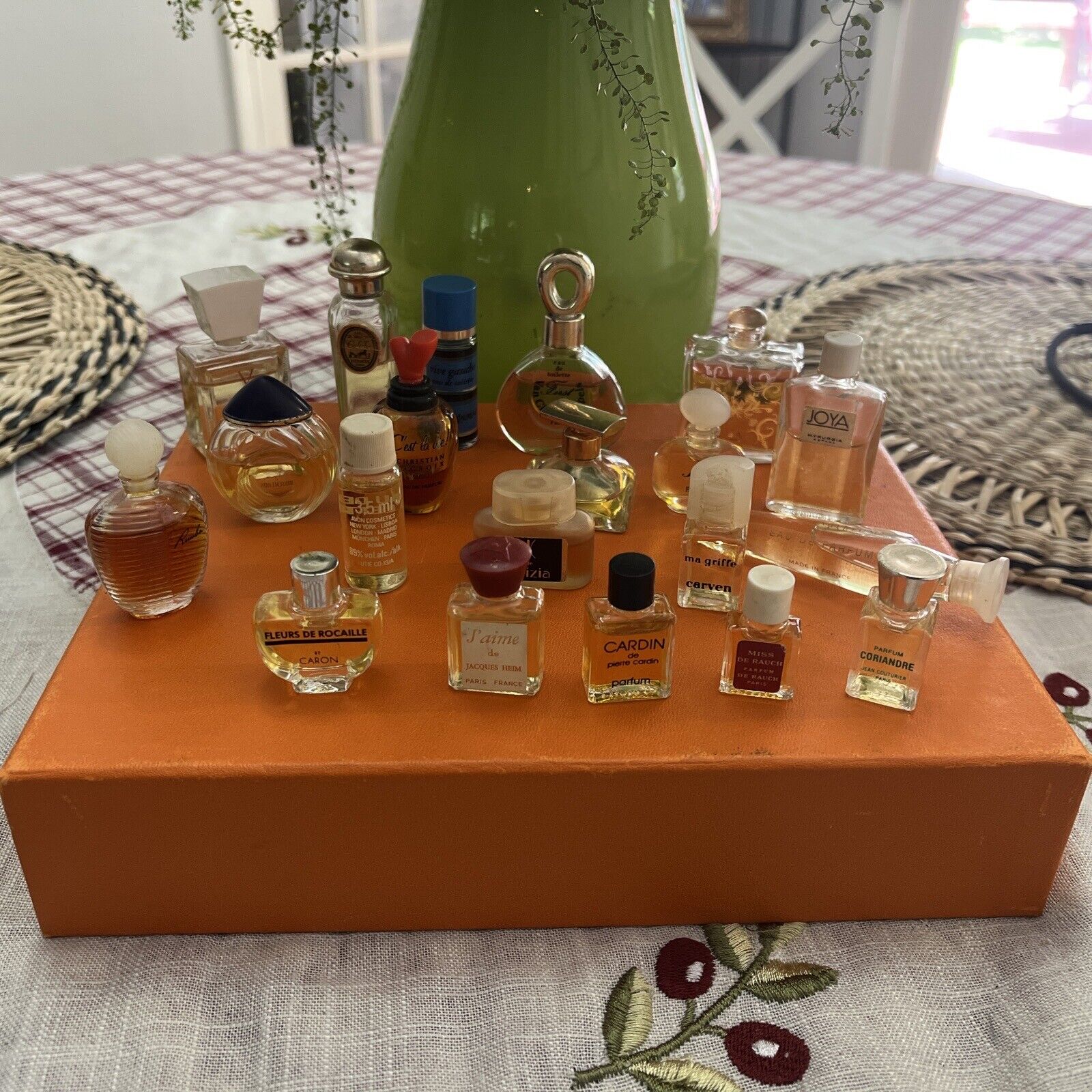 VTG Lot Of 20 Mini & Micro Perfume Bottles from Collection Paris mostly