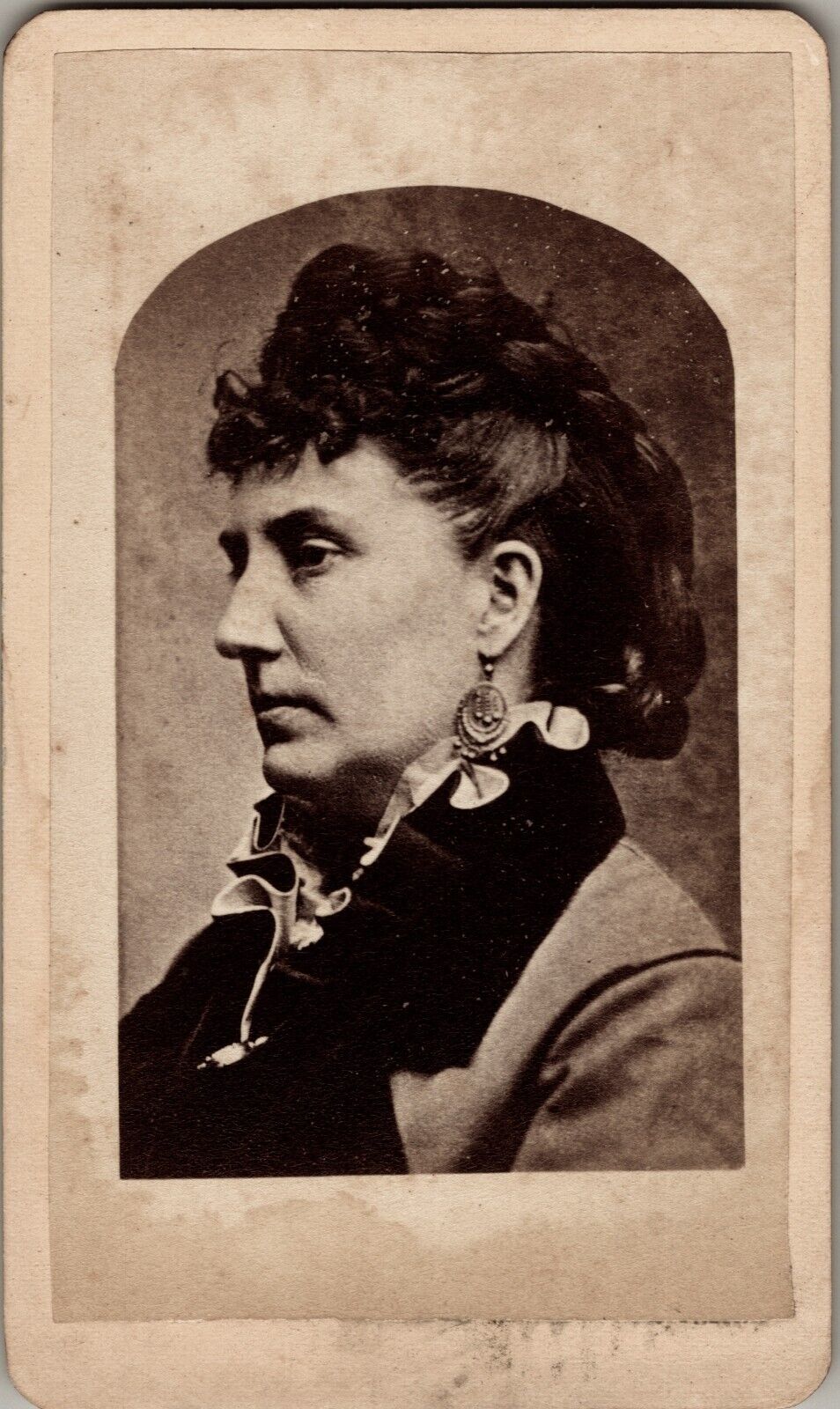 Woman in Profile Portrait CDV Photo 1800s Carte de visite 1870s