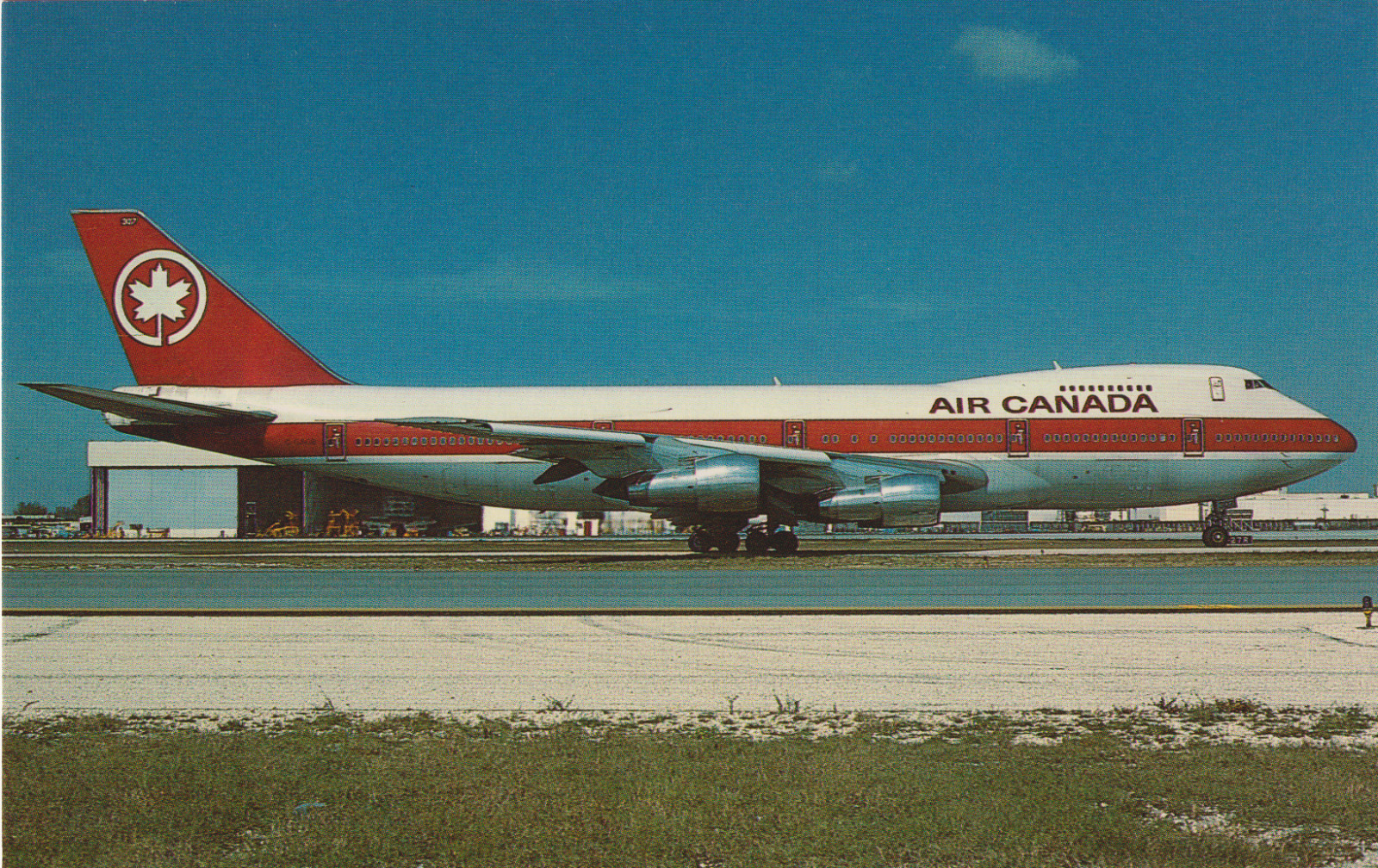AIR  CANADA                -               Boeing 747-233B