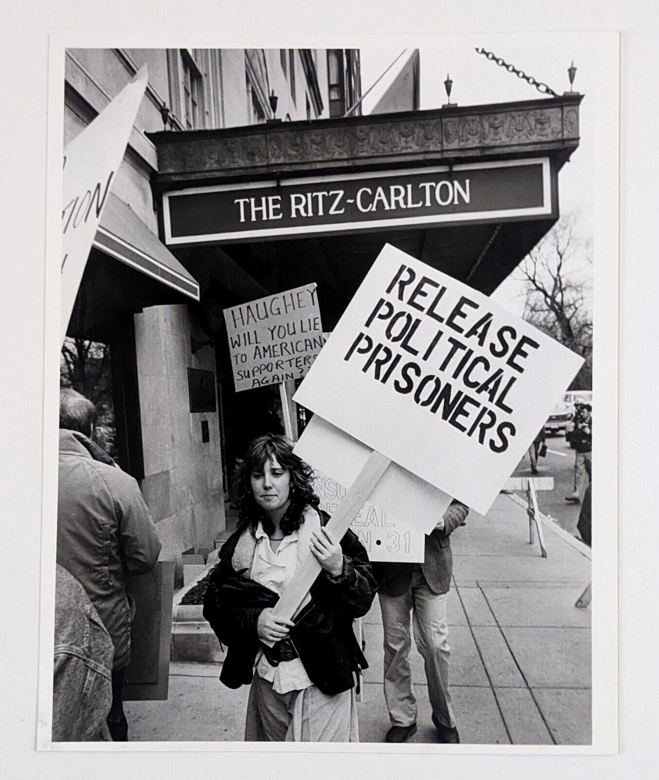 1988 Boston MA Irish Prime Minister Visit Protest March Ritz Carlton VTG Photo