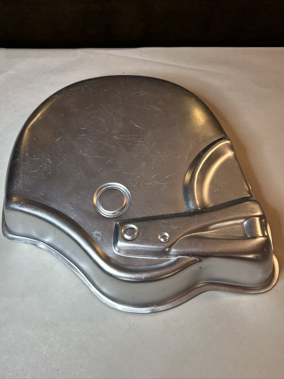 Wilton Vintage 1979 Football Helmet Cake Pan Aluminum Mold #502-2723