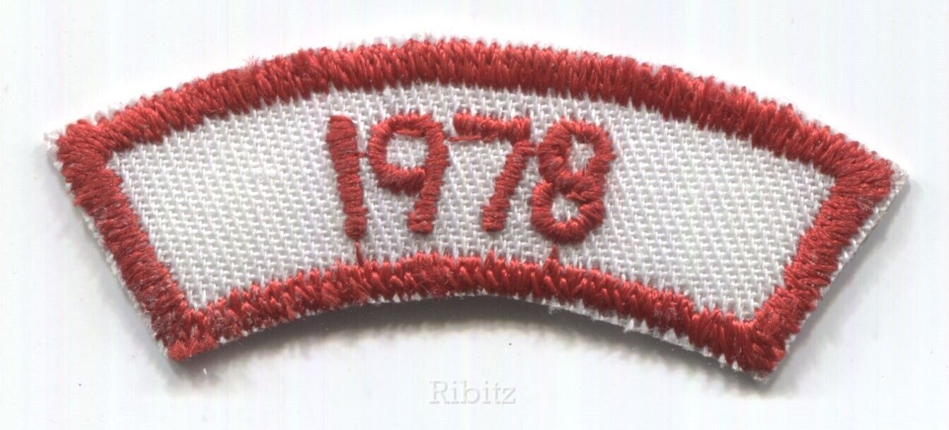 BSA 1978 year arc segment twill scout patch - red and white strip - 