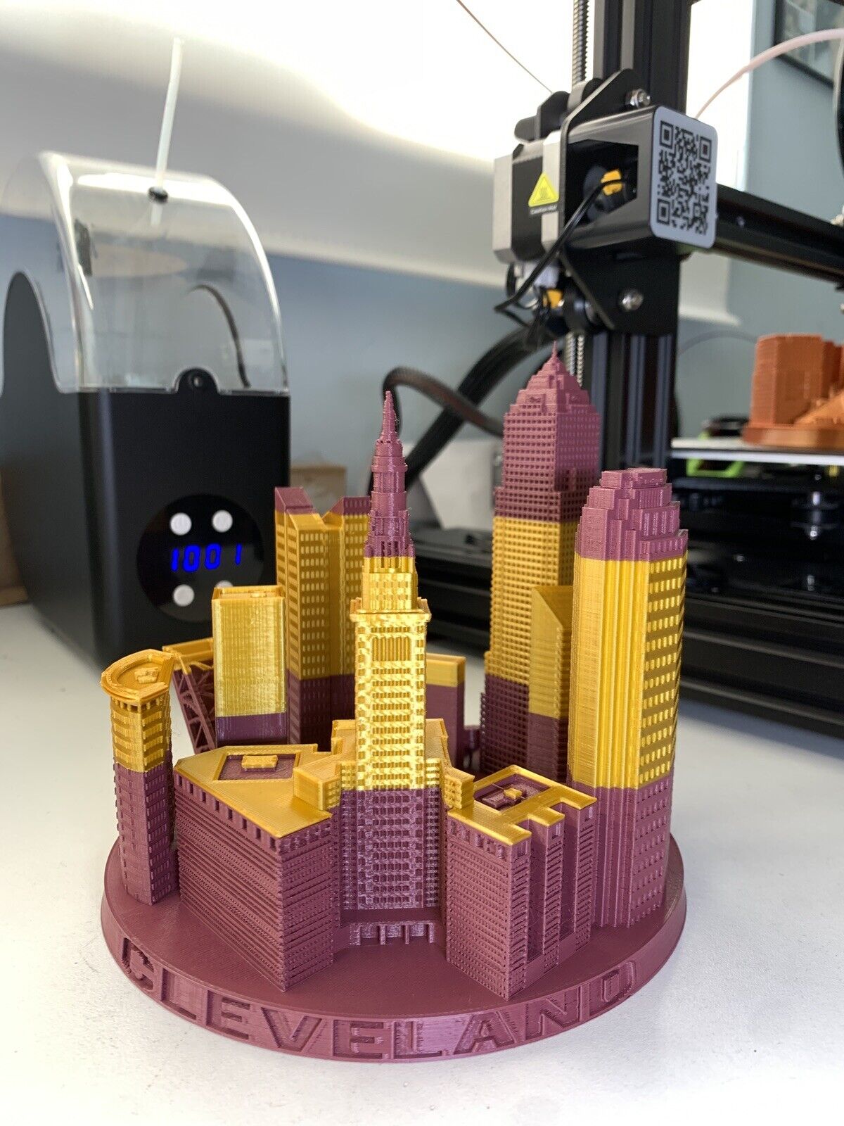 Cleveland 3d miniature Skyline buildings In Wine & Gold Cavs Colors Desktop