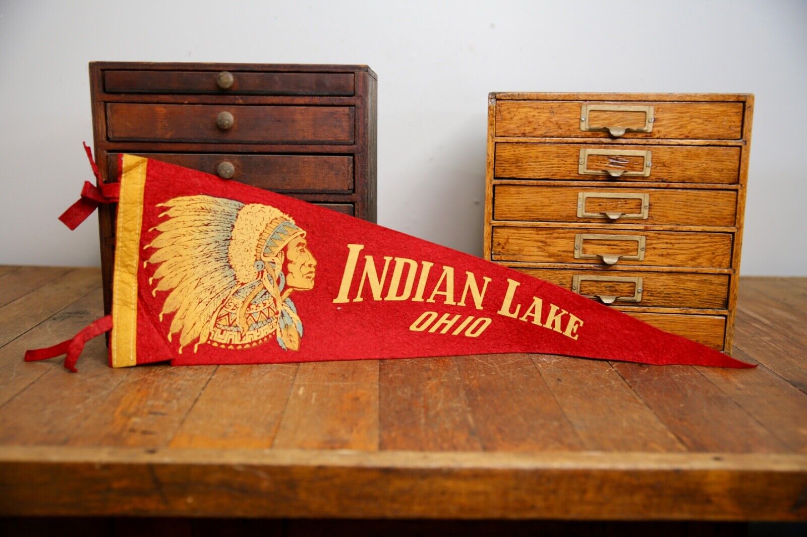 Vintage Indian Lake Ohio felt pennant school banner sign flag red headdress old