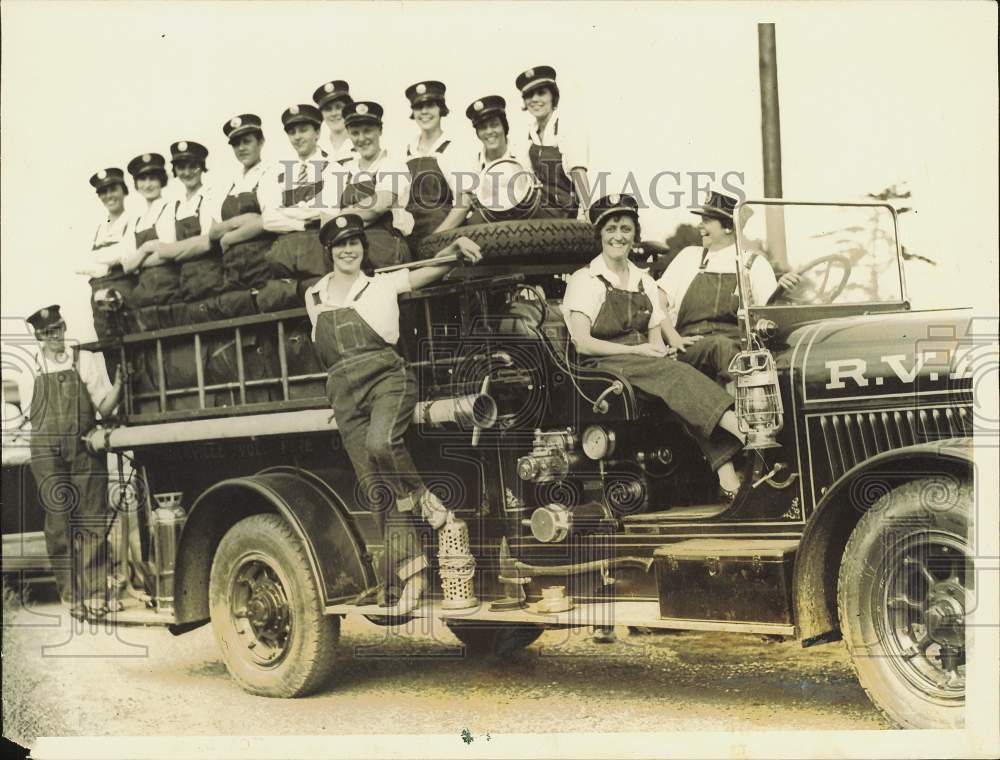 1928 Press Photo Women volunteer fire fighters of Rockville, Maryland