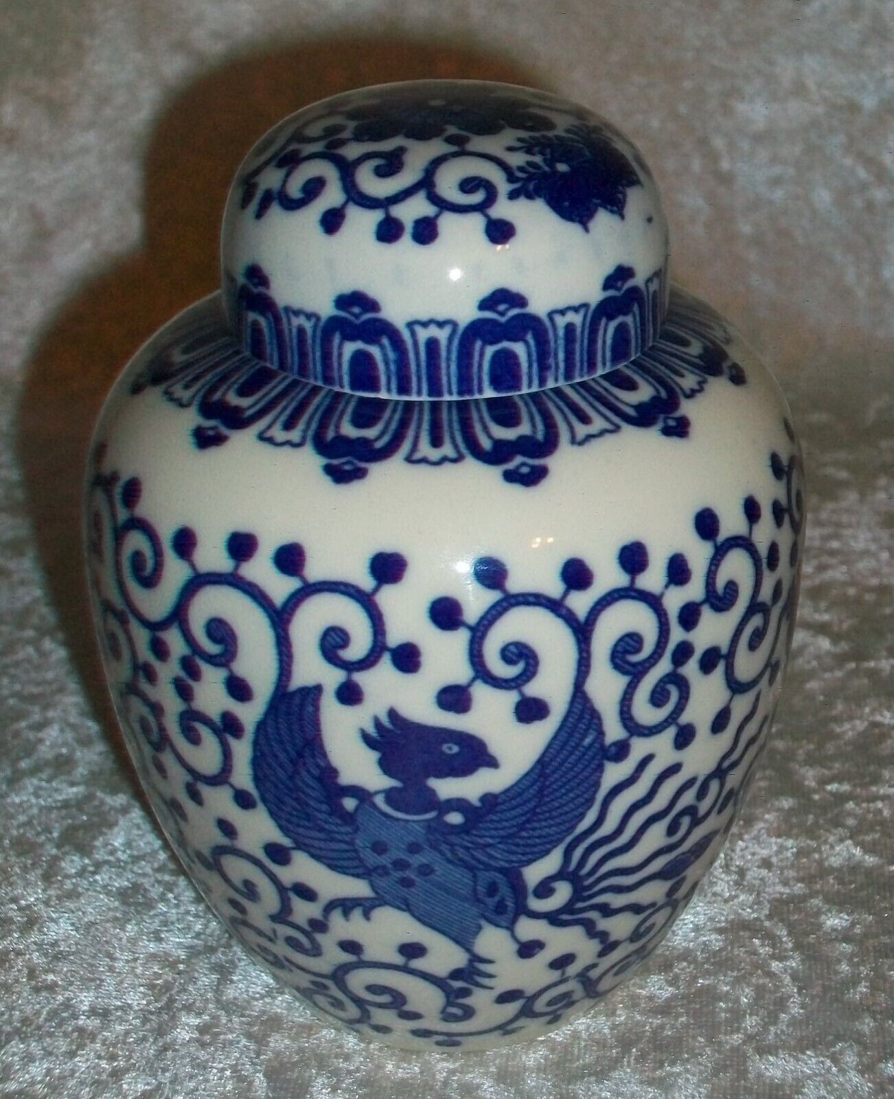 Vintage Cobalt Blue Flying Phoenix Bird White Porcelain 3 Piece Ginger Jar Japan