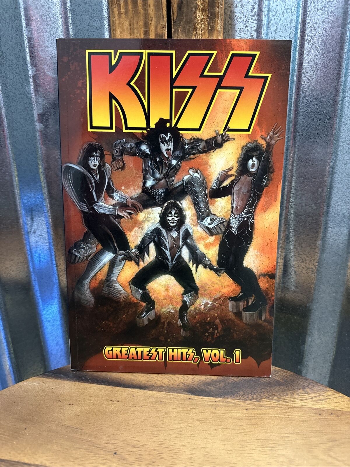 KISS: GREATEST HITS VOLUME 1 By Stan Lee & Ralph Macchio IDW New