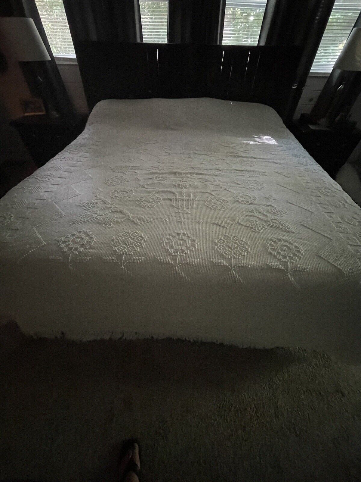 Vtg Bates George Washington Hobnail Bedspread White 100% cotton 96W 109L