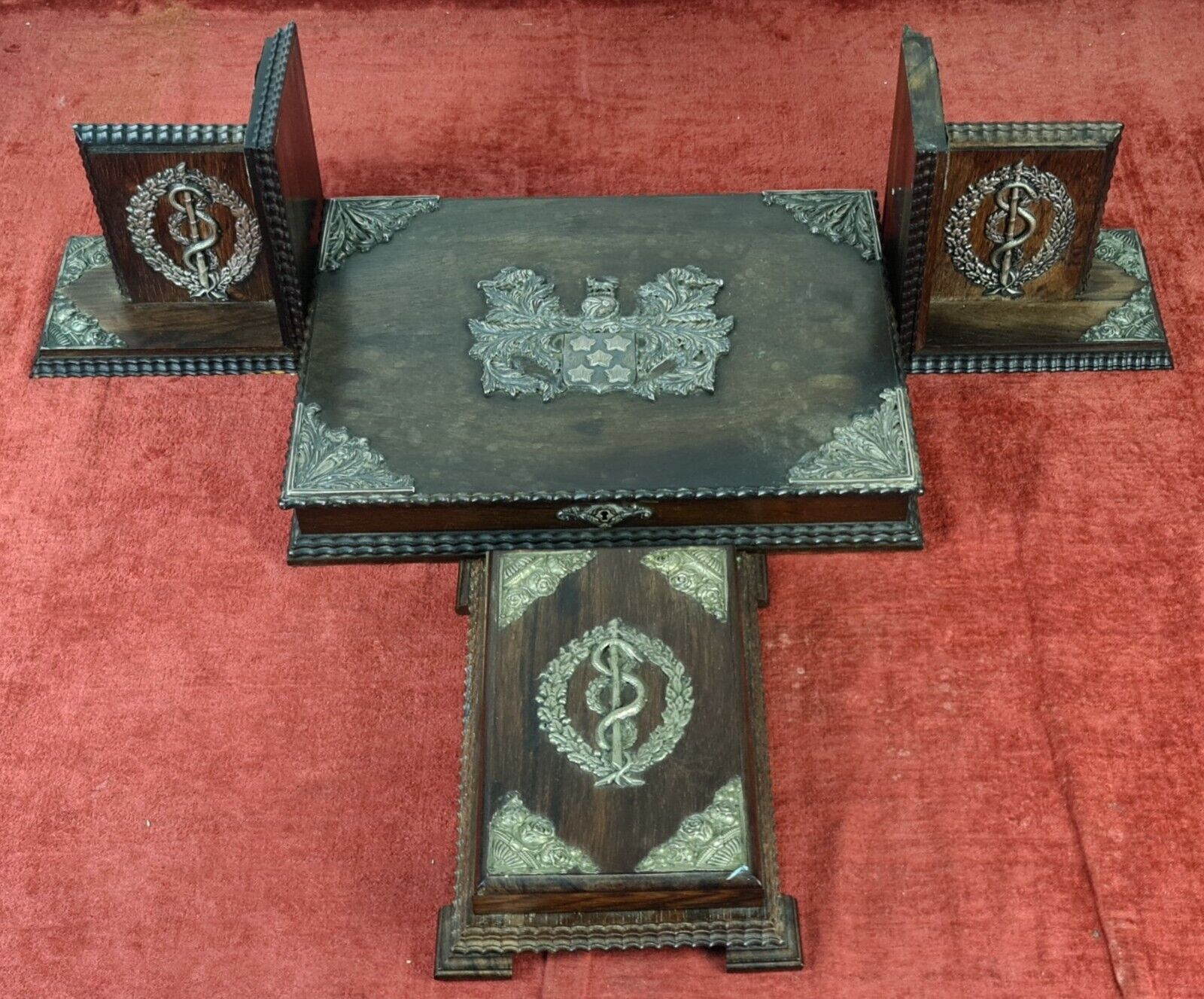 OFFICE SET. BOOK SUPPORT AND 2 BOXES. WOOD AND SILVER. PORTUGAL. XIX-XX CENTURY.