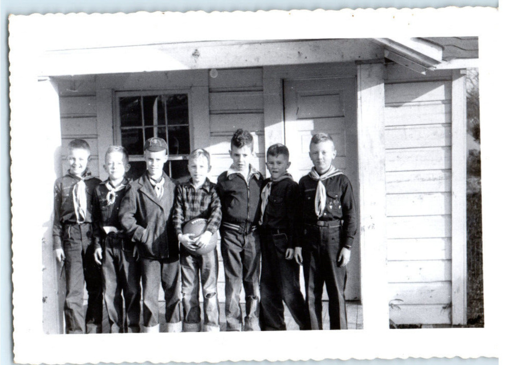 Vintage Photo 1940s, Boy Scout Troop, Huddled together front porch , 5x3.5