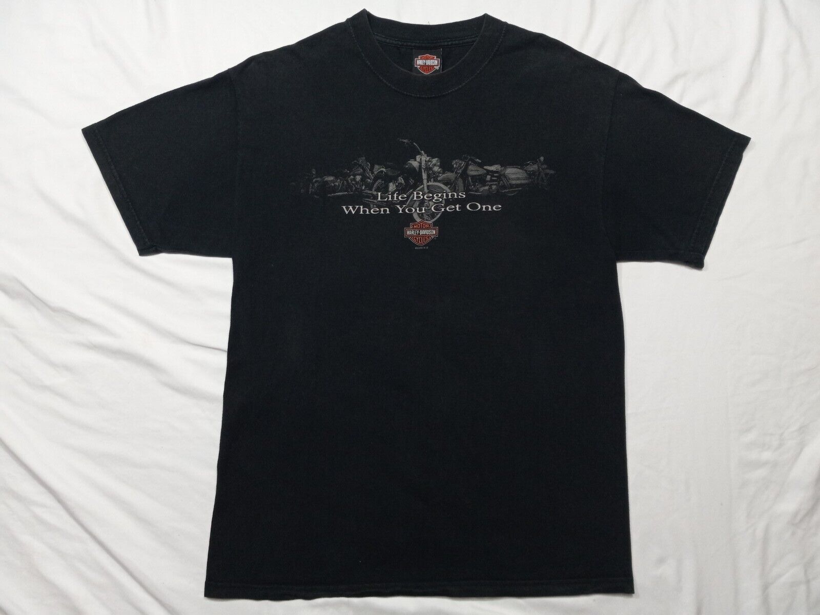 Authentic Harley Davidson Cedar River Iowa Men\'s Black T-Shirt Sz L Eagle