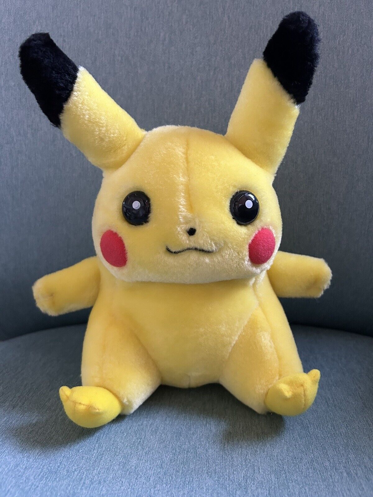 1998 Nintendo Pikachu Pokémon 8 Inch Plush Toy Stuffed Animal Vintage Hasbro