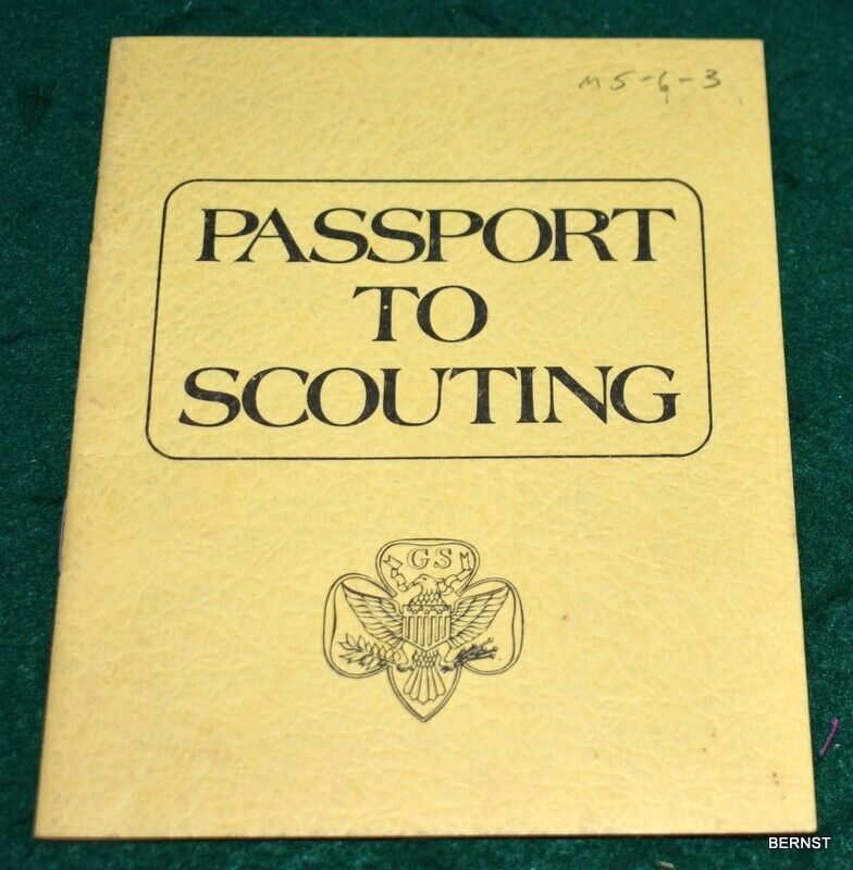 GIRL SCOUT - 1974 BOOKLET - PASSPORT TO SCOUTING