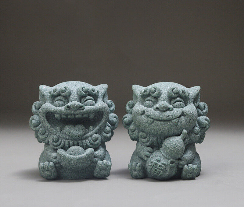 A Pair Of Chinese Foo Fu Dog/Lion Carved Resin Figurine/Ornament/Table Figure