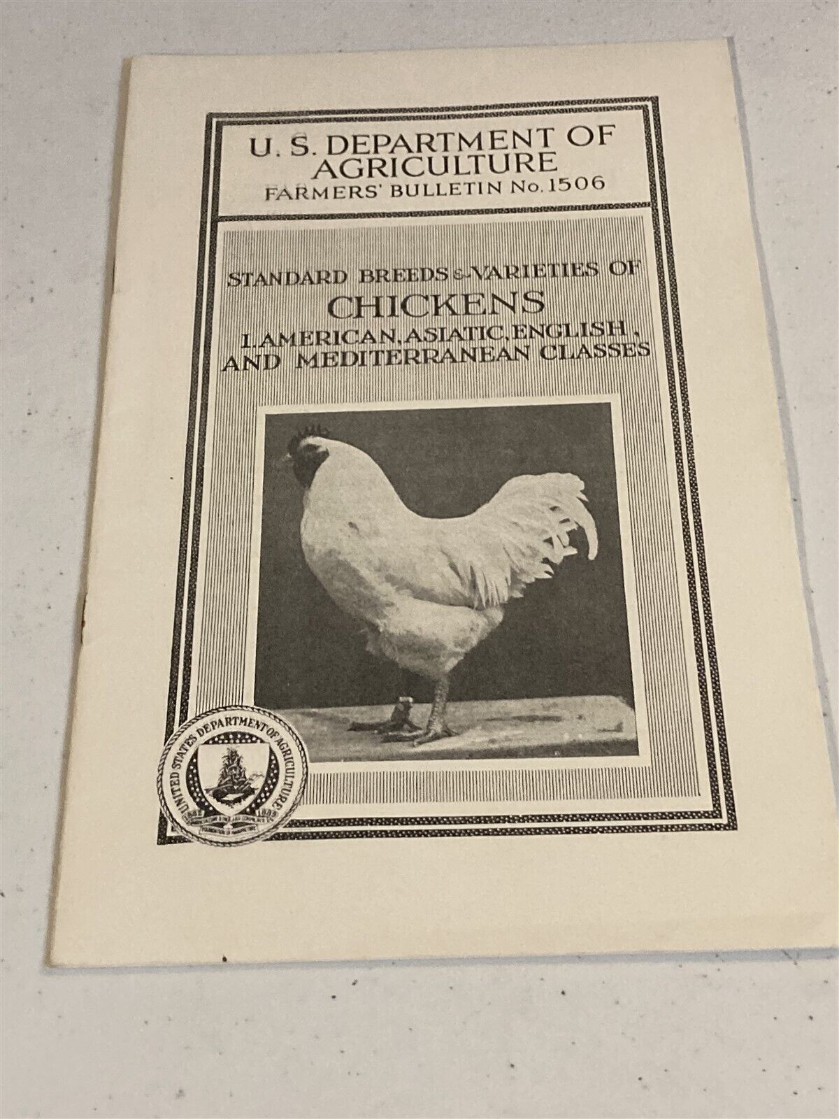 1940 USDA Farmers\' Bulletin 1506, Standard Breeds, Varieties of Chickents