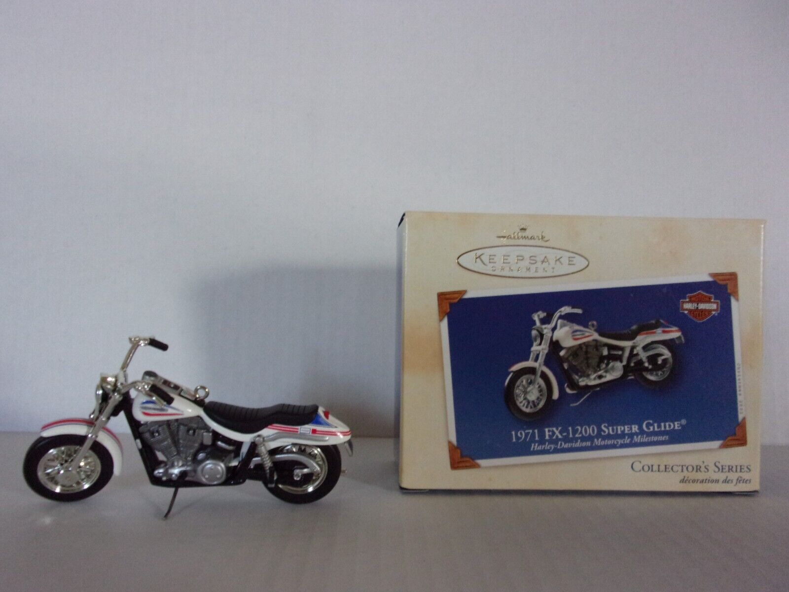 Hallmark 2002 Ornament Harley-Davidson 1971 FX-1200 Super Glide Motorcycle (#4)