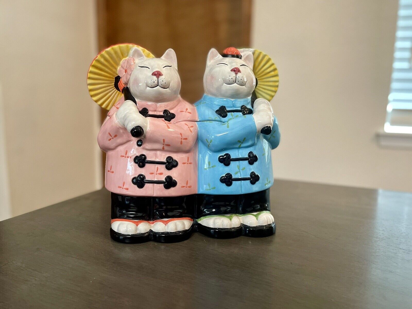 RARE Clay Art Hand Painted CHINESE CATS San Francisco Cookie Jar 1999 Vintage