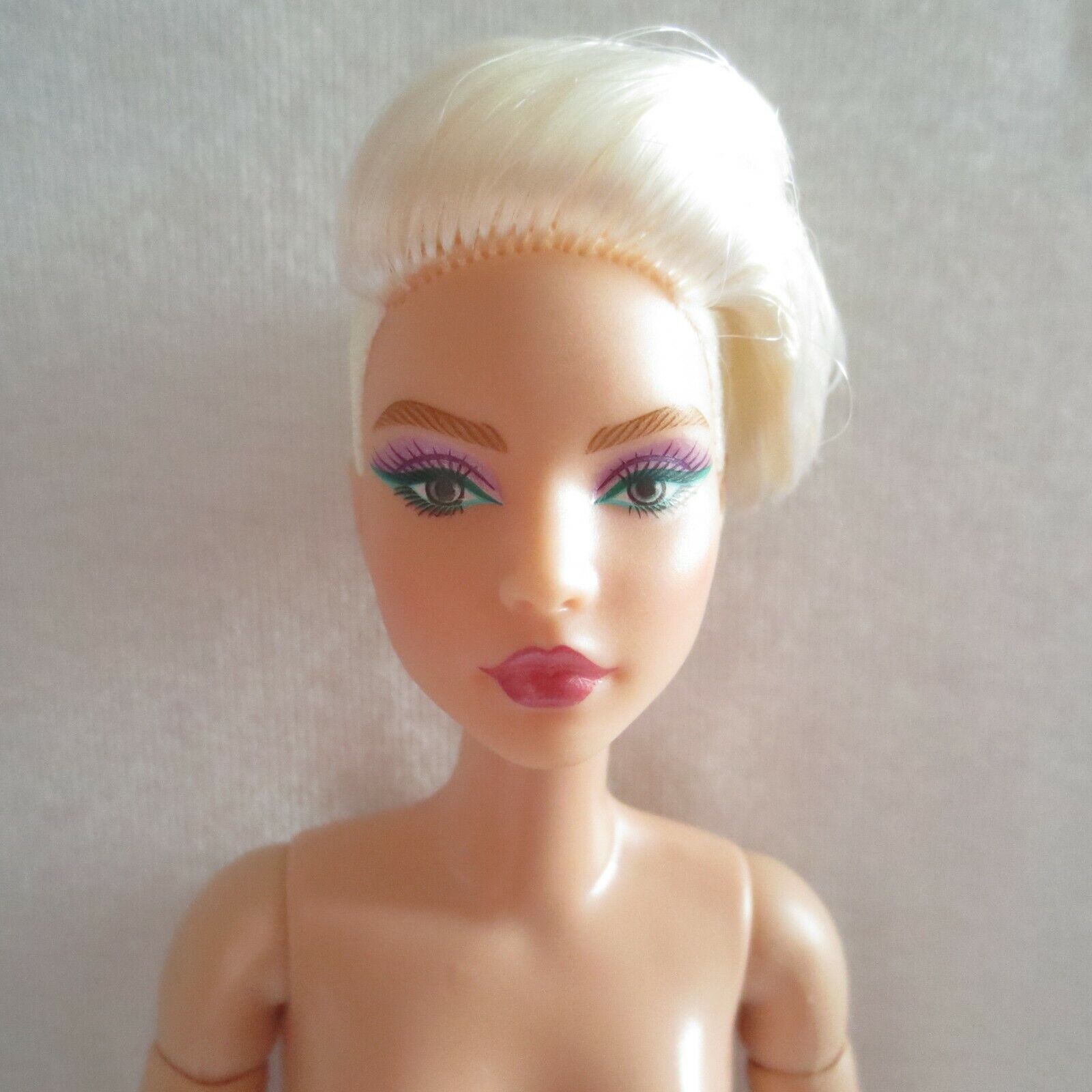 NEW 2021 Barbie Signature Look 8 Made To Move Andra Doll Blonde Articulated NUDE