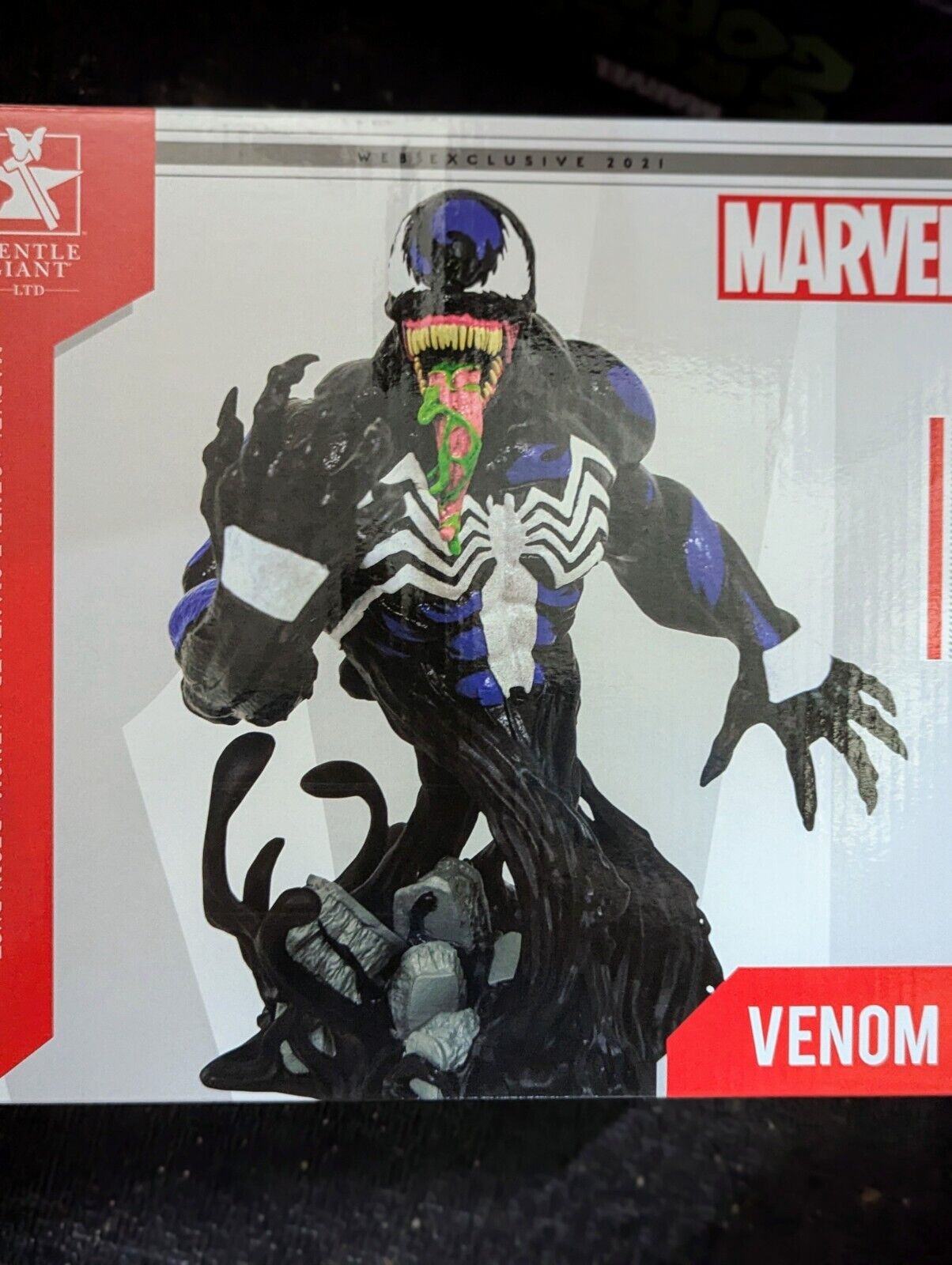 Gentle Giant Blue & Black Limited Venom Resin Bust New