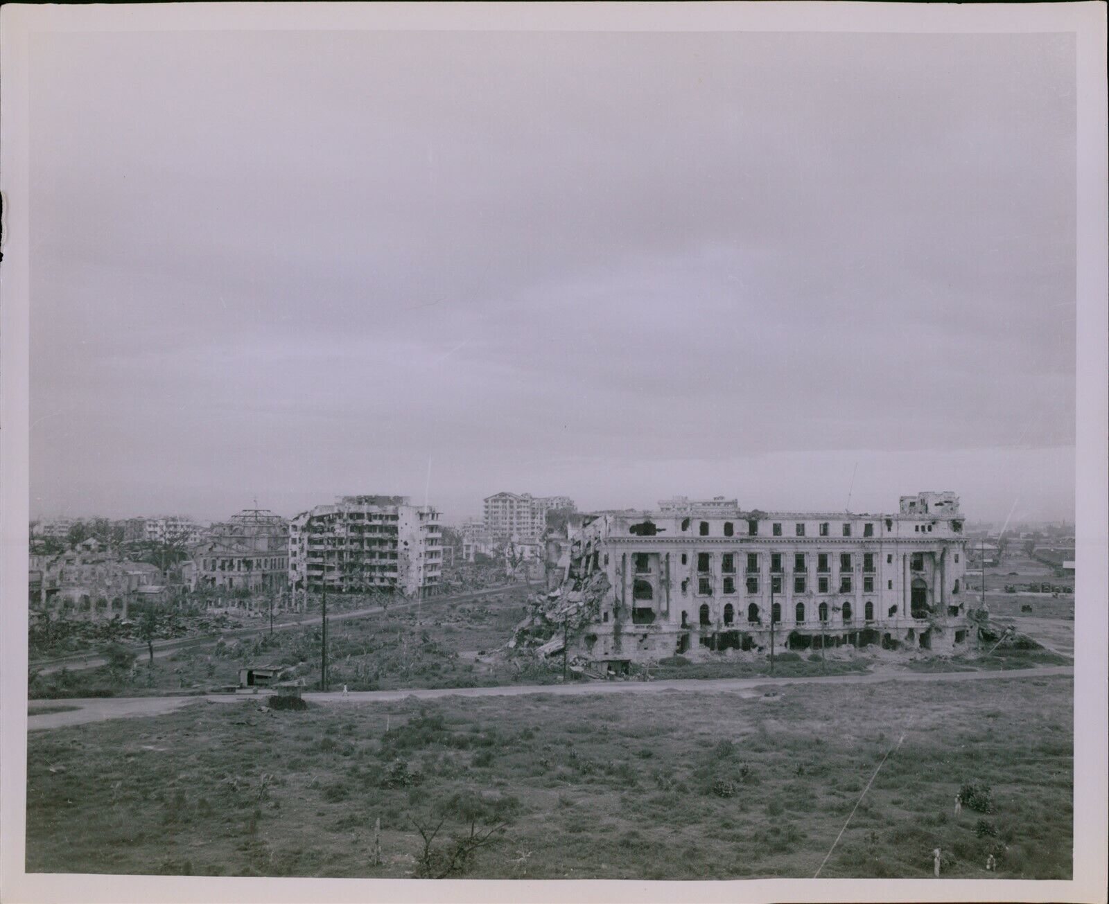 GA43 Original Photo POSTWAR GERMANY Bombed Out Buildings Ruins Crumbling Scene