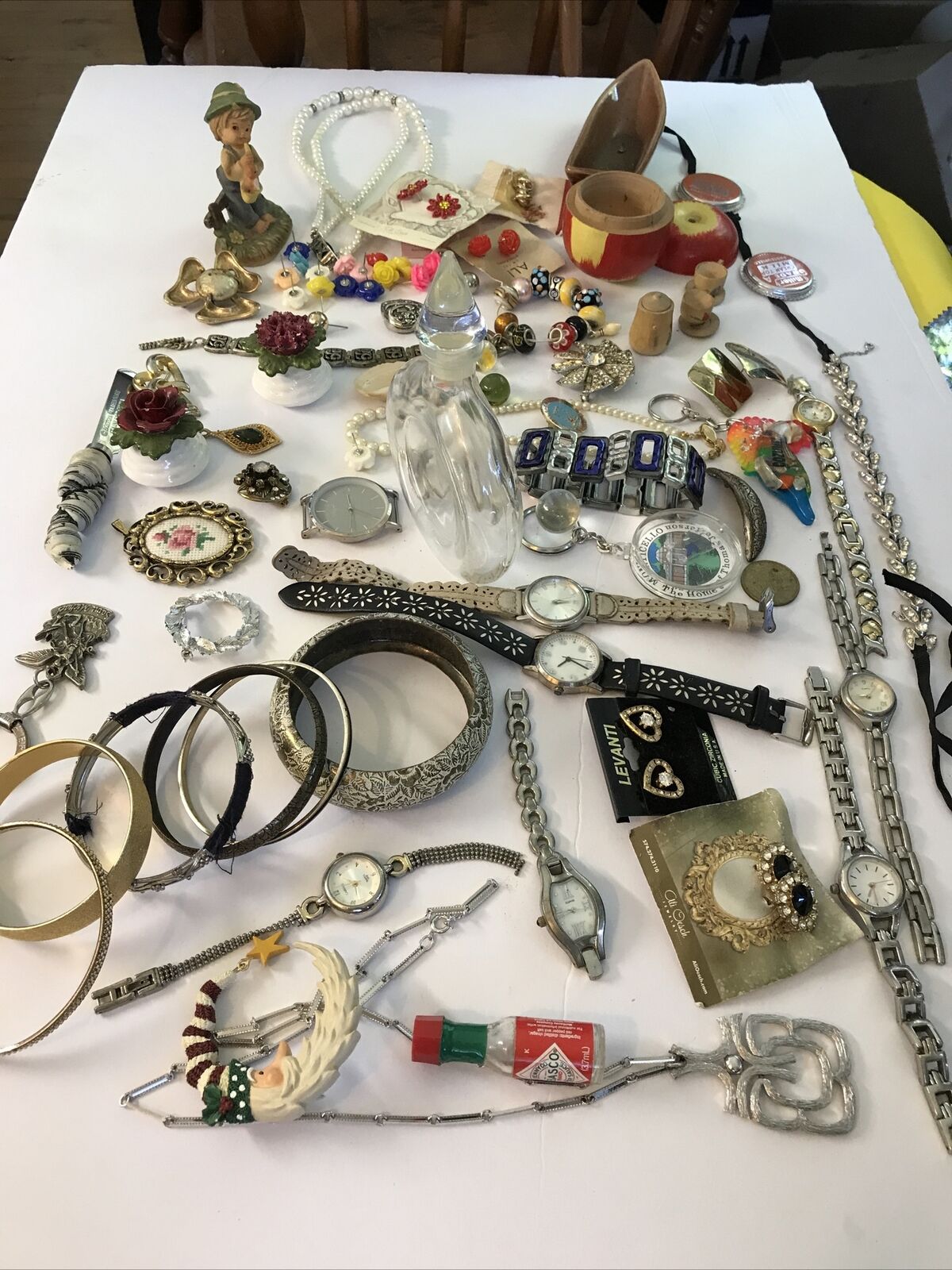 Vintage Estate Mixed Lot Granny Grandpa Junk Drawer Finds Watch Jewelry Lot 99