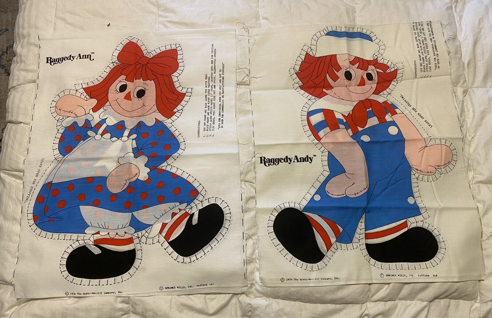 Vintage 1978  Raggedy Ann Andy Craft Fabric Pillows Bobb Merrill 