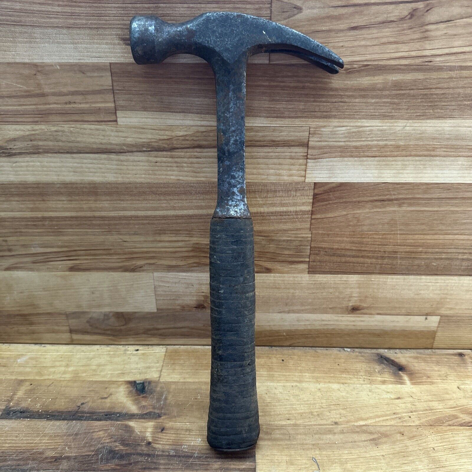 Vintage Douglas Corp. 20 Oz. Claw Framing Hammer - Made In USA