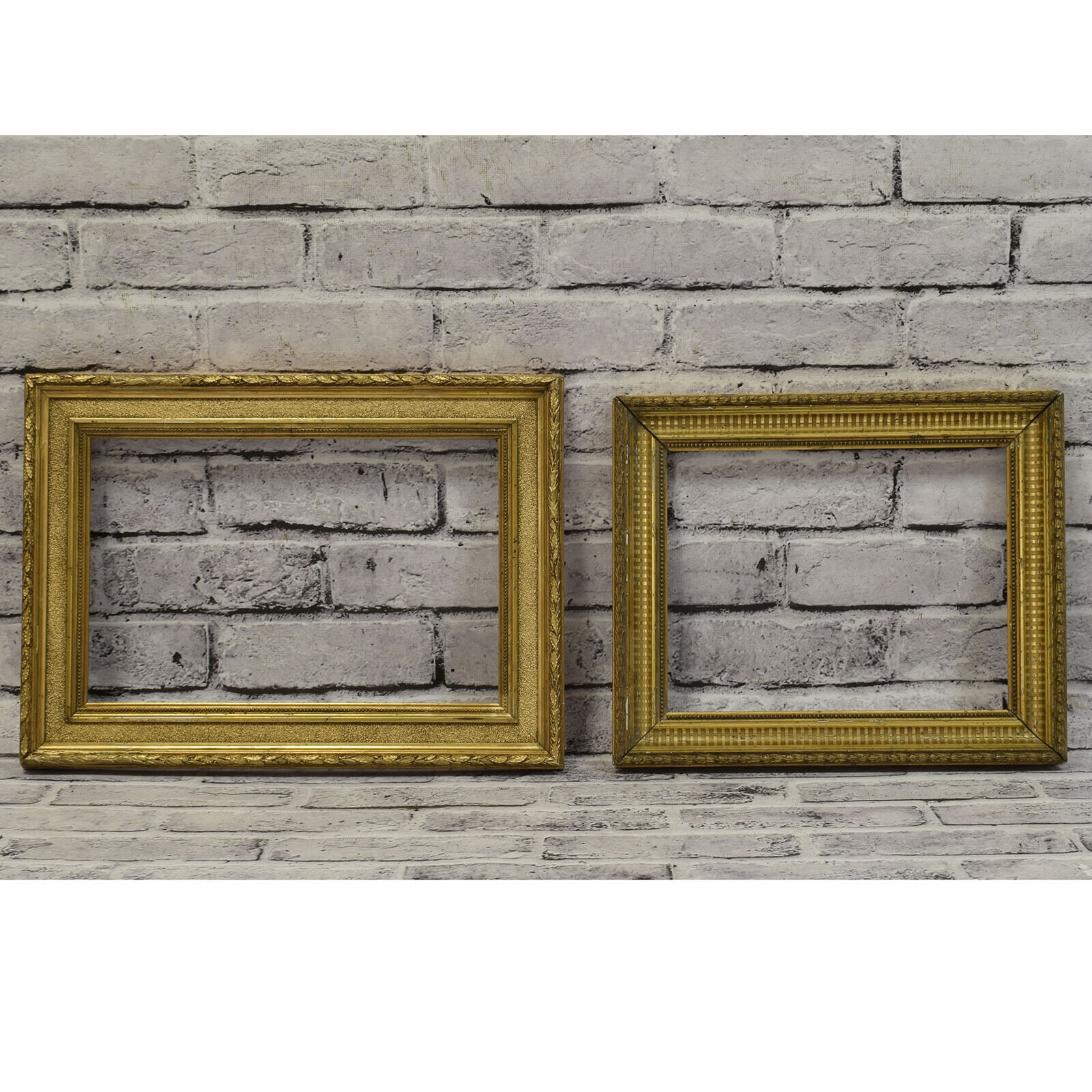 Ca.1880-1920 Set of 2 Old wooden decorative frames 13 x 8.8 in inside