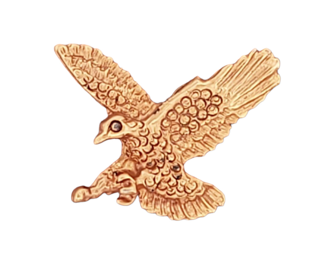 VTG  American Eagle Open Wings Flying Gold Tone Lapel Hat Pin